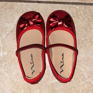 Nina Girls Glittery Red Ballet Flats (size 7)